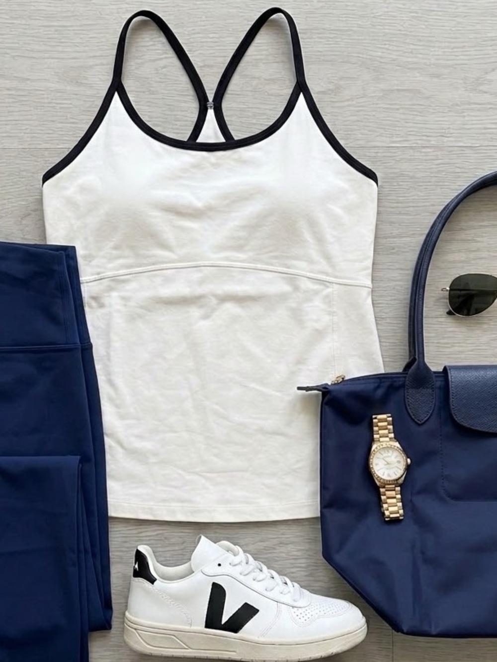 TORY BURCH • large • Scoop Neck Sleeveless Tank Top in White/Navy new with tags